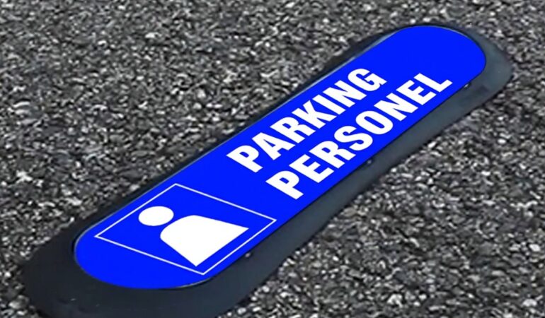 Signaletique parking parking Com Park brevetee visuel parking personnel installee en france