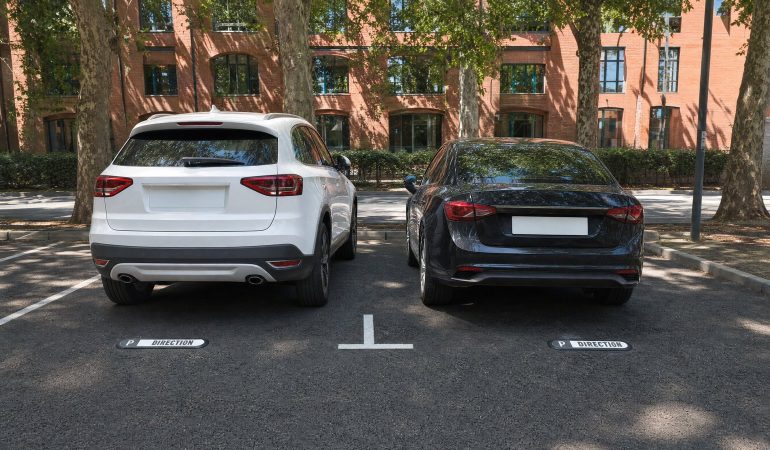 Revendeur Com’Park installateur Toulouse — kit signalétique de parking modulable DIRECTION