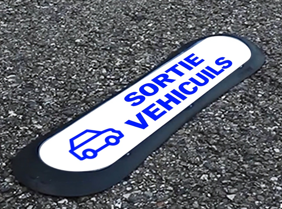 Signaletique parking revendeur professionnel Com Park brevetee visuel sortie vehicules installee en luxembourg