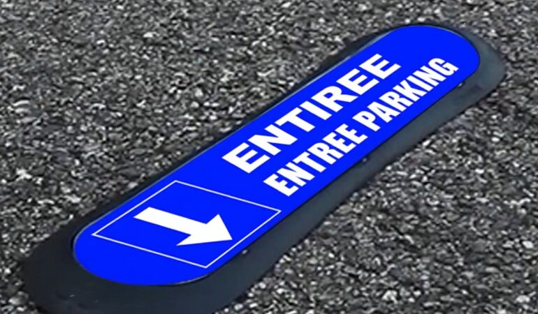 Signaletique parking copropriete Com Park brevetee visuel entree parking installee en france